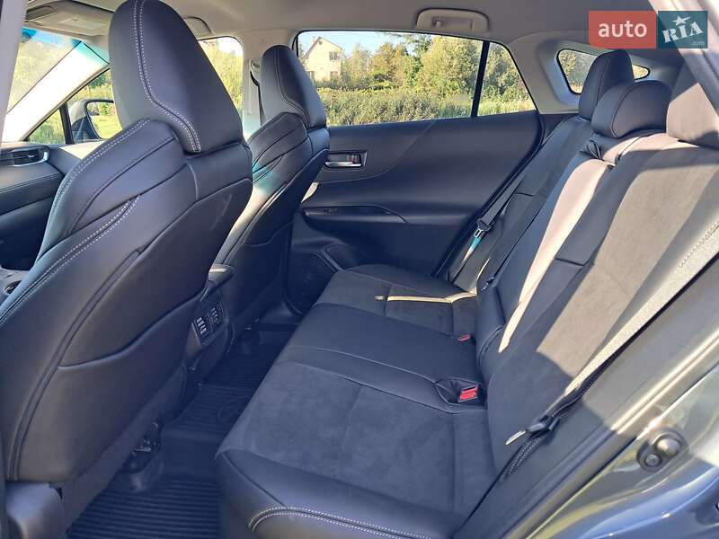 Внедорожник / Кроссовер Toyota Venza 2021 в Львове