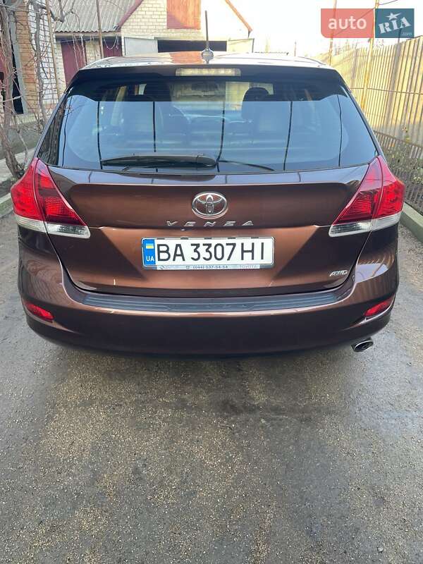 Внедорожник / Кроссовер Toyota Venza 2013 в Бобринце