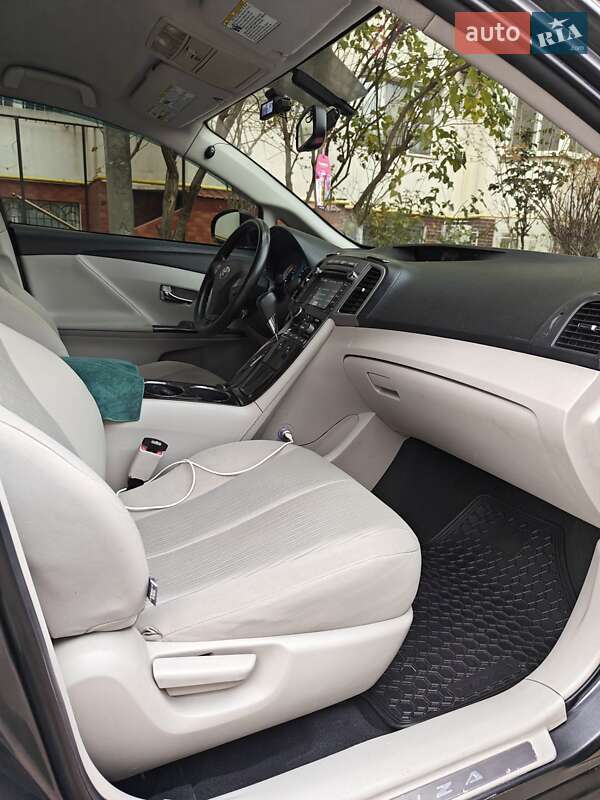 Внедорожник / Кроссовер Toyota Venza 2010 в Одессе