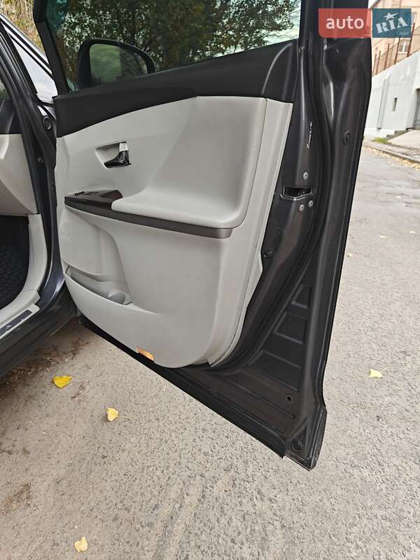 Внедорожник / Кроссовер Toyota Venza 2010 в Одессе