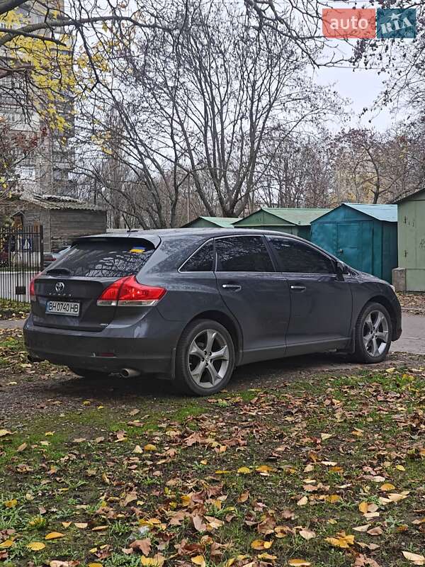 Внедорожник / Кроссовер Toyota Venza 2010 в Одессе