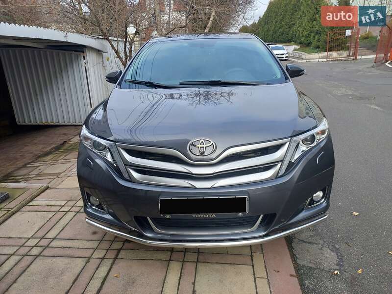 Внедорожник / Кроссовер Toyota Venza 2013 в Петропавловской Борщаговке