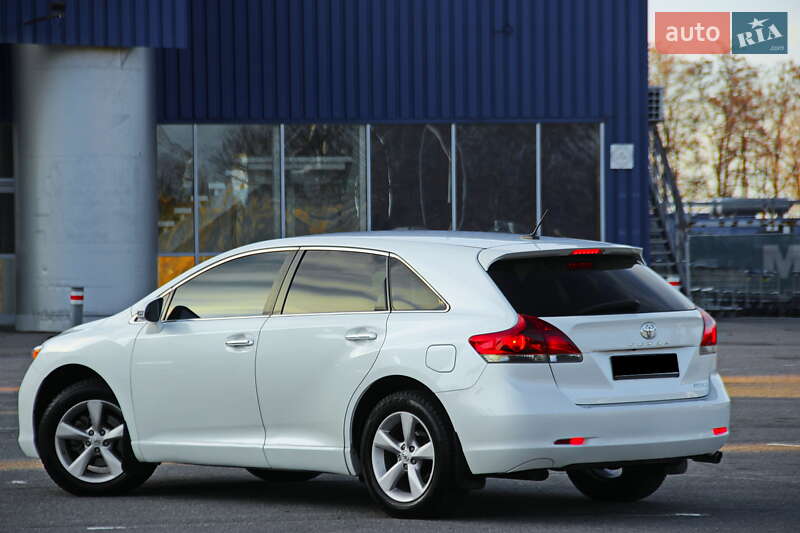 Внедорожник / Кроссовер Toyota Venza 2013 в Днепре