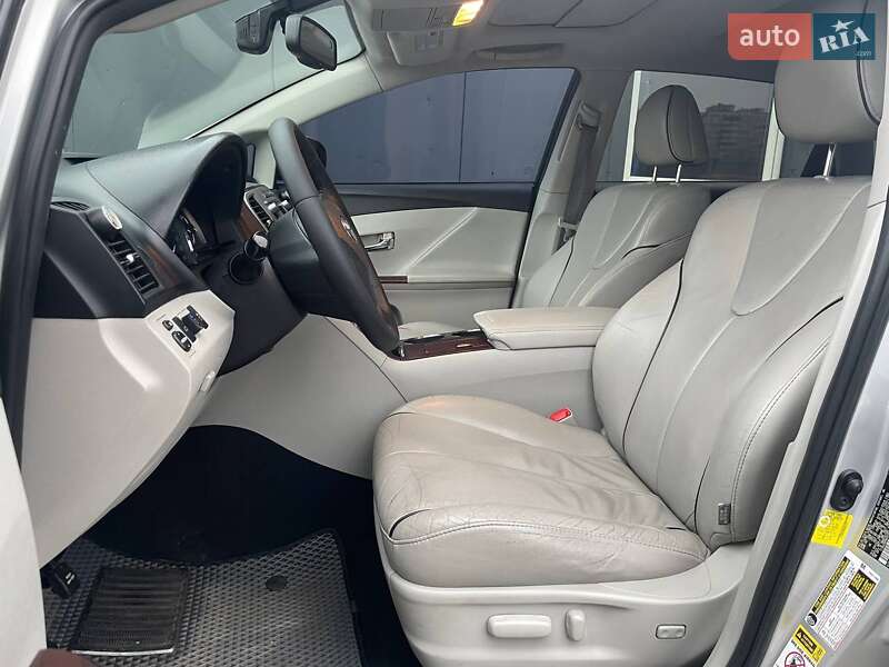 Внедорожник / Кроссовер Toyota Venza 2011 в Киеве