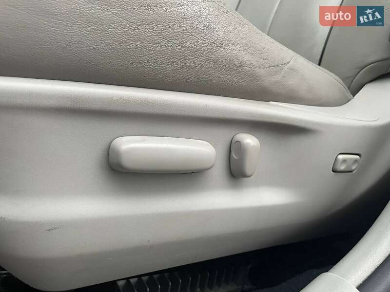 Внедорожник / Кроссовер Toyota Venza 2011 в Киеве