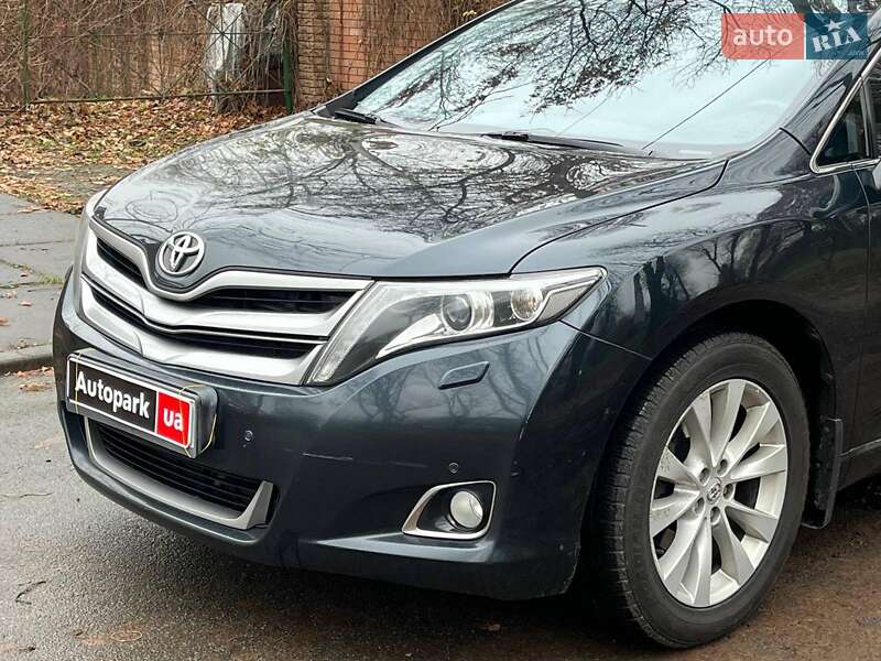 Внедорожник / Кроссовер Toyota Venza 2013 в Киеве