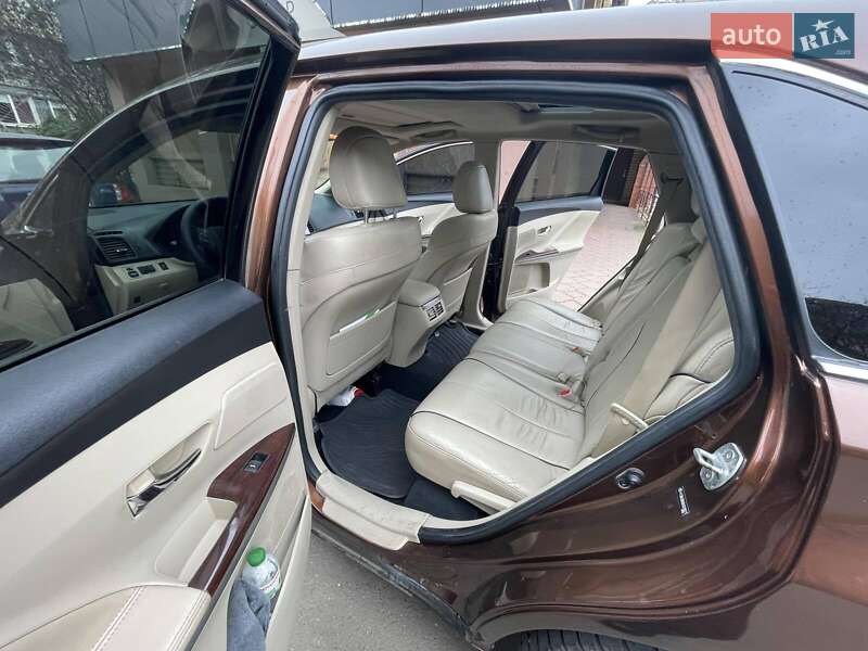 Внедорожник / Кроссовер Toyota Venza 2011 в Николаеве