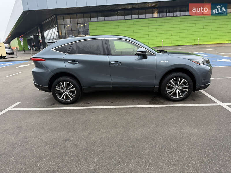 Позашляховик / Кросовер Toyota Venza 2021 в Києві