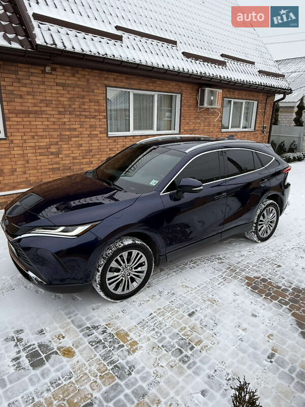 Позашляховик / Кросовер Toyota Venza 2021 в Фастові