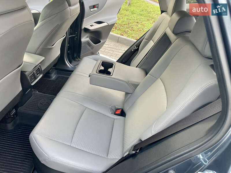 Позашляховик / Кросовер Toyota Venza 2021 в Тульчині