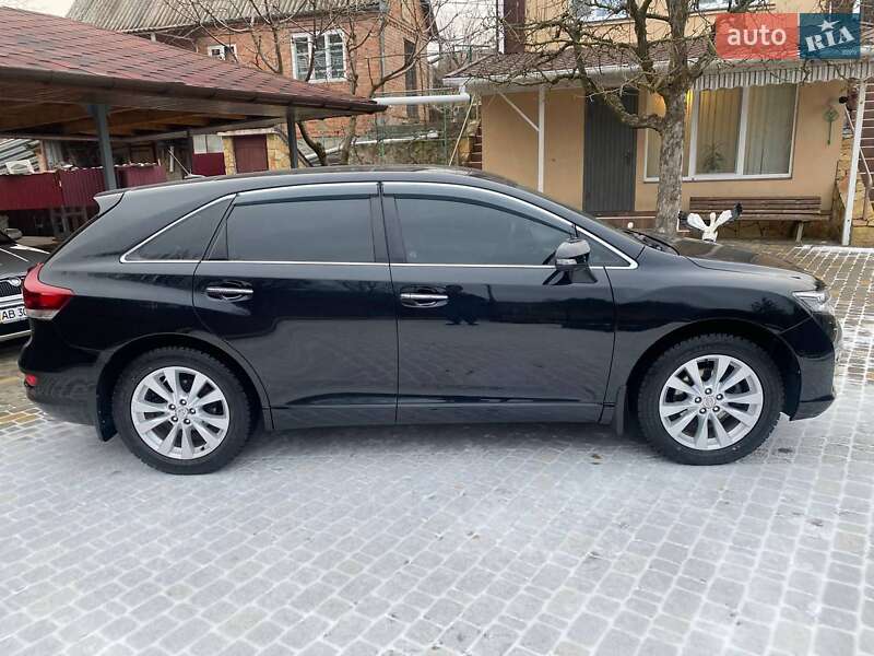 Позашляховик / Кросовер Toyota Venza 2013 в Вінниці