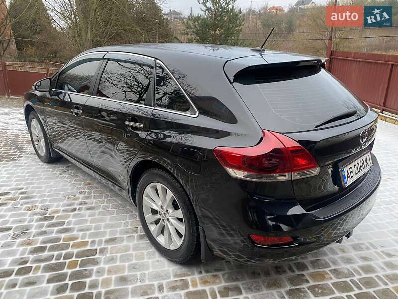 Позашляховик / Кросовер Toyota Venza 2013 в Вінниці