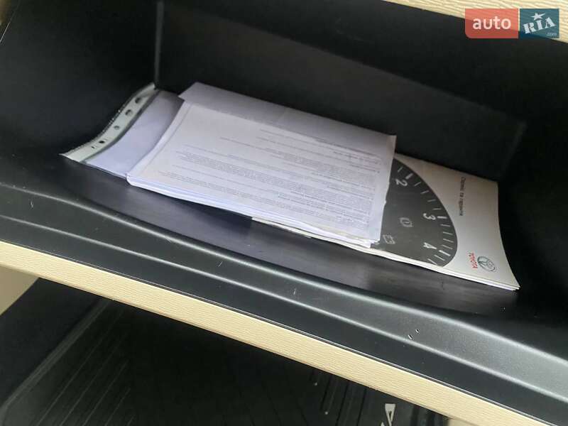 Позашляховик / Кросовер Toyota Venza 2013 в Вінниці