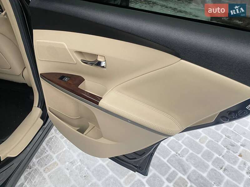 Позашляховик / Кросовер Toyota Venza 2013 в Вінниці