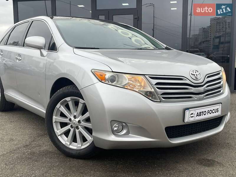 Позашляховик / Кросовер Toyota Venza 2011 в Києві