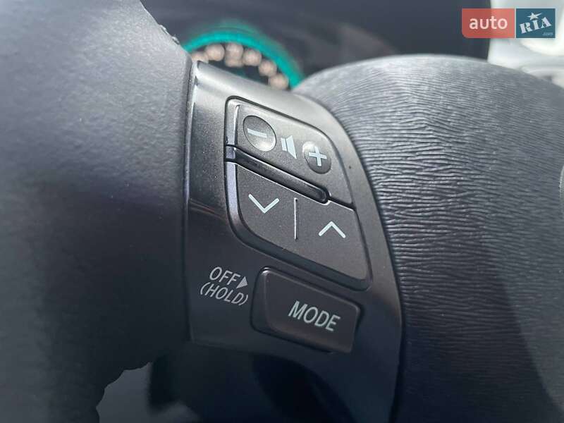 Позашляховик / Кросовер Toyota Venza 2011 в Києві