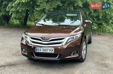Внедорожник / Кроссовер Toyota Venza 2013 в Хмельницком