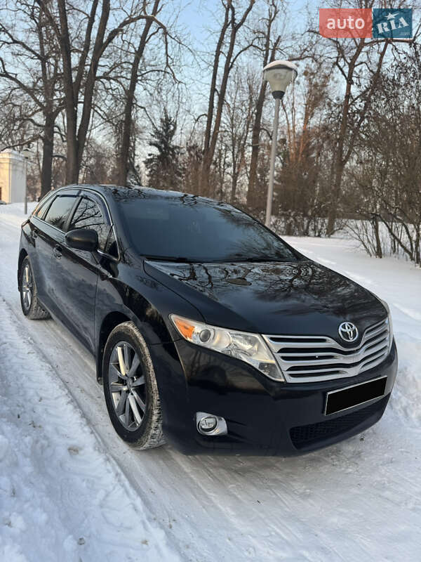 Внедорожник / Кроссовер Toyota Venza 2010 в Житомире