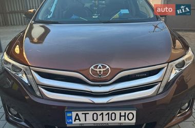 Позашляховик / Кросовер Toyota Venza 2014 в Івано-Франківську