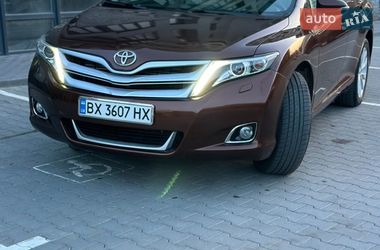 Внедорожник / Кроссовер Toyota Venza 2013 в Хмельницком