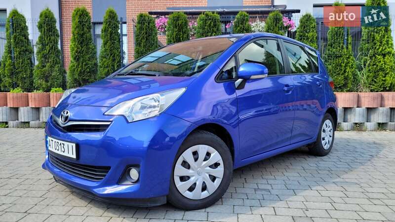 Мікровен Toyota Verso-S 2013 в Львові