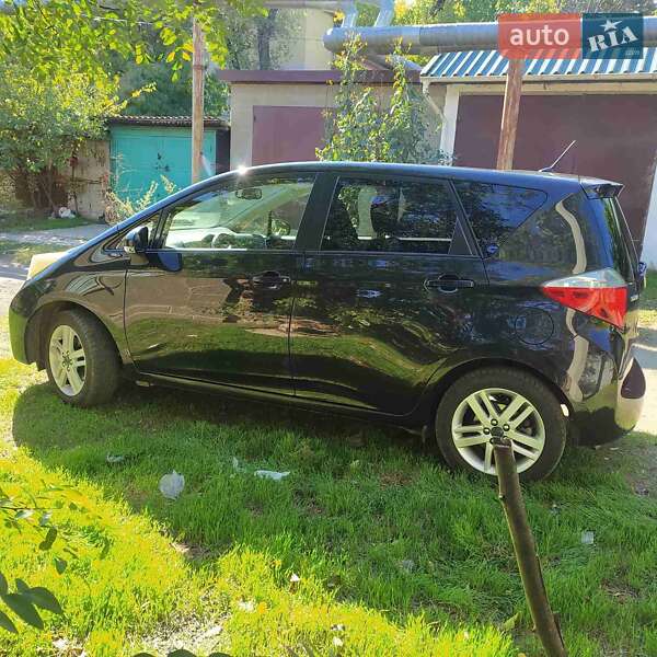 Микровэн Toyota Verso-S 2012 в Белгороде-Днестровском