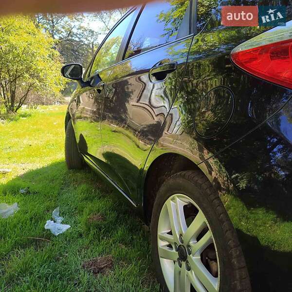 Микровэн Toyota Verso-S 2012 в Белгороде-Днестровском