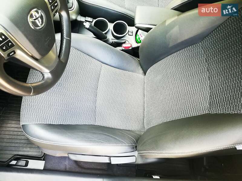 Мінівен Toyota Verso 2014 в Одесі