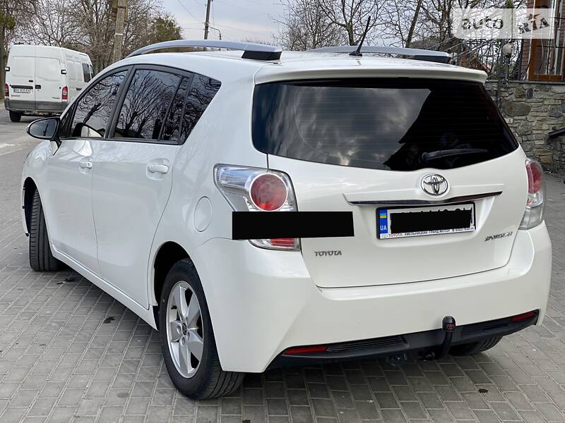 Мінівен Toyota Verso 2013 в Хмельницькому фото 10 Мінівен Toyota Verso 2013 в Хмельницькому