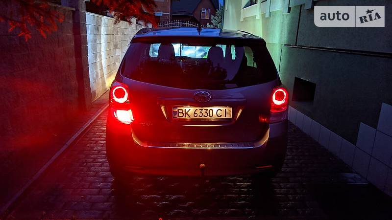 Универсал Toyota Verso 2012 в Ровно фото 12 Универсал Toyota Verso 2012 в Ровно
