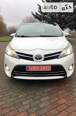 Минивэн Toyota Verso 2013 в Луцке