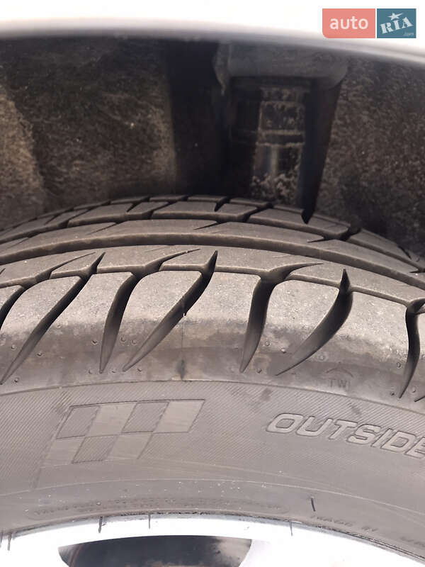 Мінівен Toyota Verso 2014 в Хмельницькому