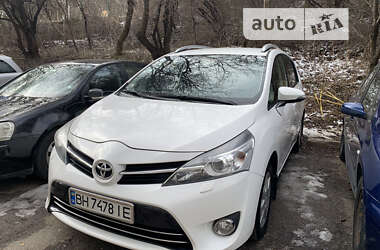Мінівен Toyota Verso 2013 в Одесі
