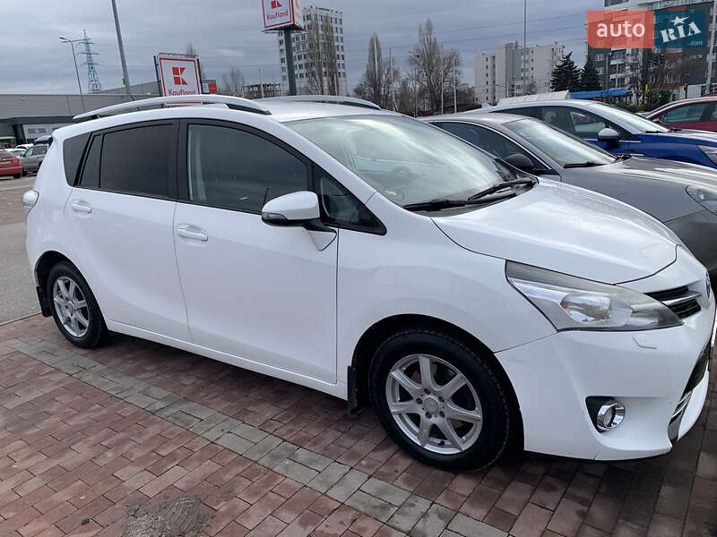 Минивэн Toyota Verso 2013 в Одессе