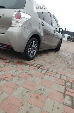 Мінівен Toyota Verso 2014 в Золотоноші