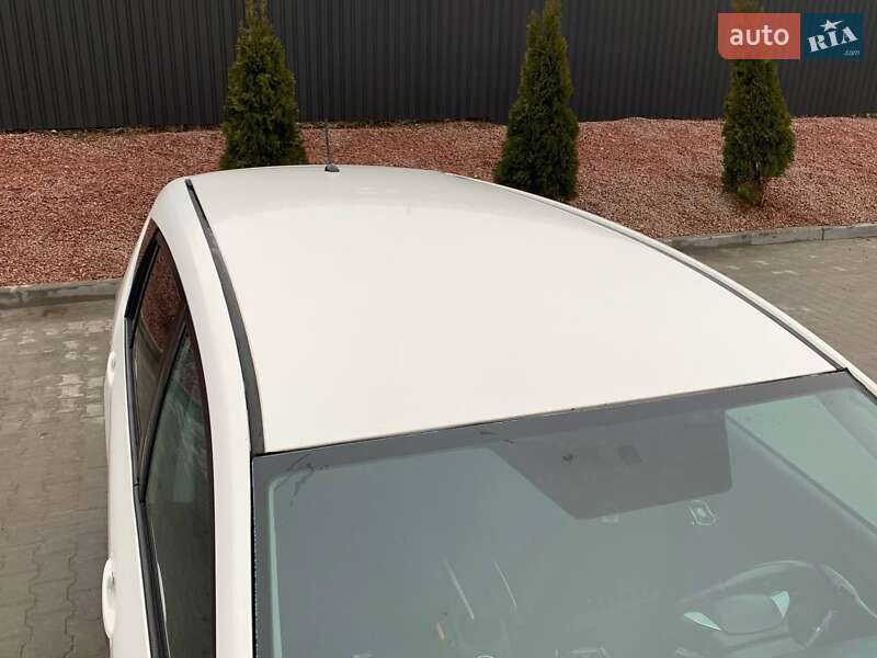 Мінівен Toyota Verso 2010 в Тернополі