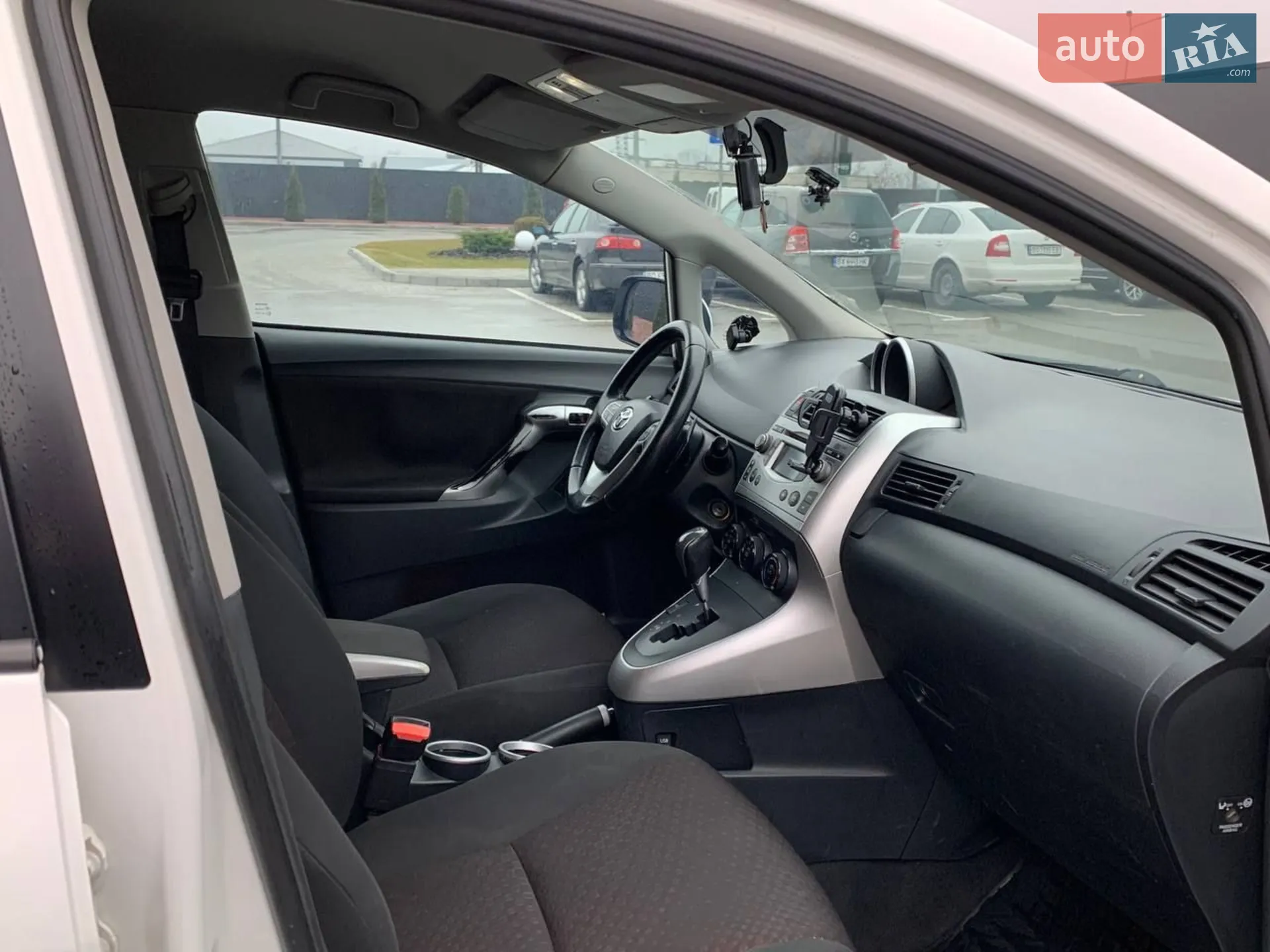 2010 Toyota Verso - мініатюра 17