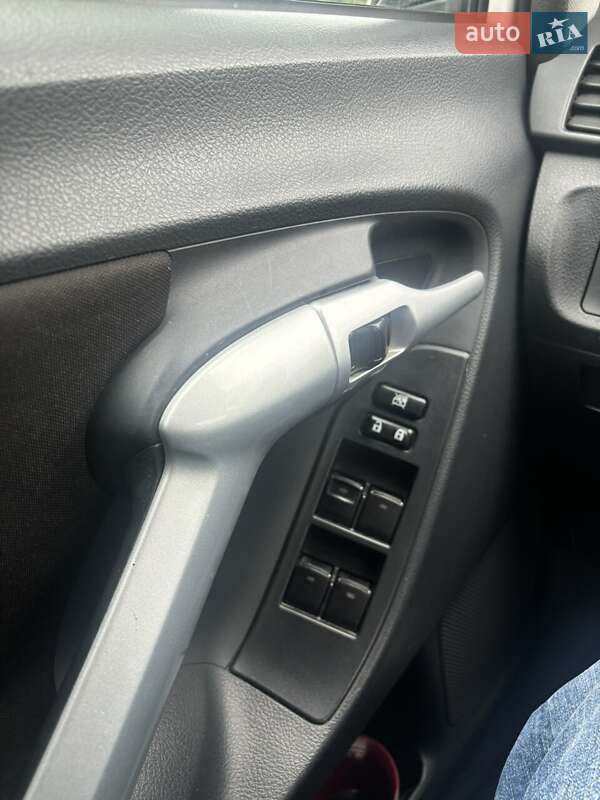 Мінівен Toyota Verso 2012 в Тернополі