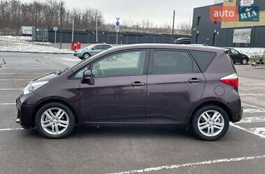 Минивэн Toyota Verso 2011 в 