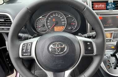 Минивэн Toyota Verso 2011 в 