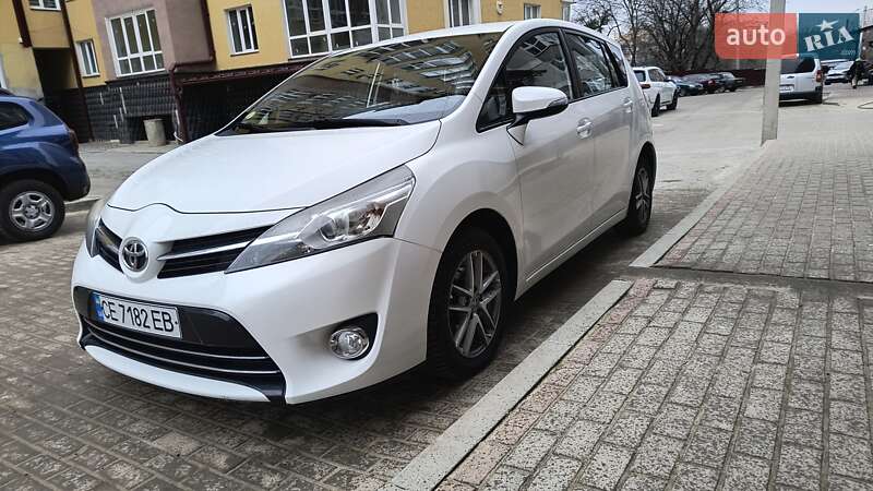 Toyota Verso 2015