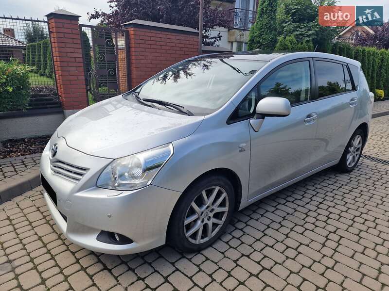 Toyota Verso 2010