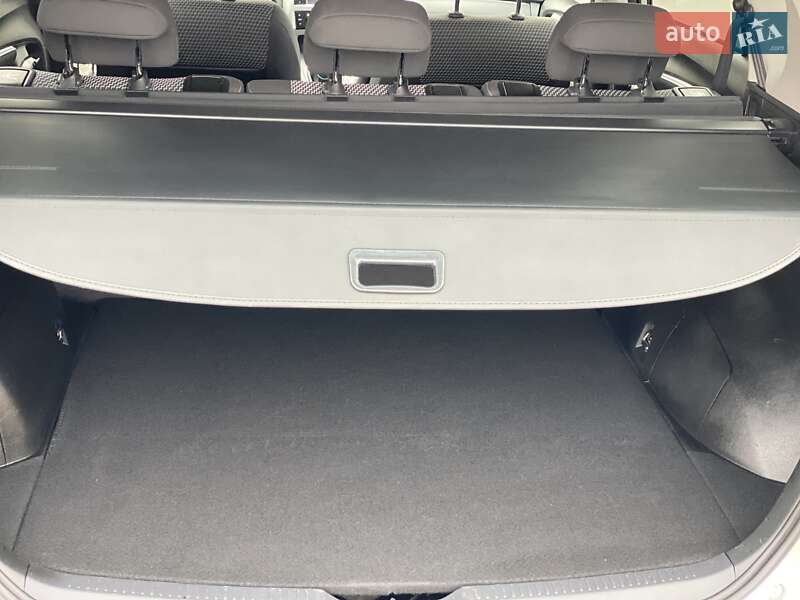 Мінівен Toyota Verso 2015 в Вінниці