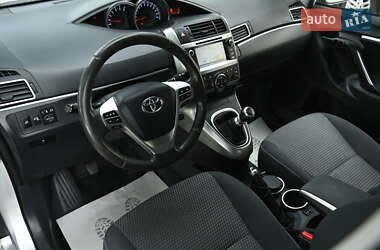 Мінівен Toyota Verso 2015 в 