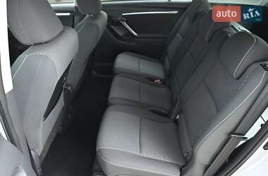 Мінівен Toyota Verso 2015 в 