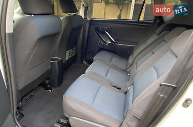 Минивэн Toyota Verso 2014 в 