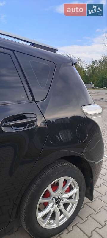 Минивэн Toyota Verso 2012 в Деражне