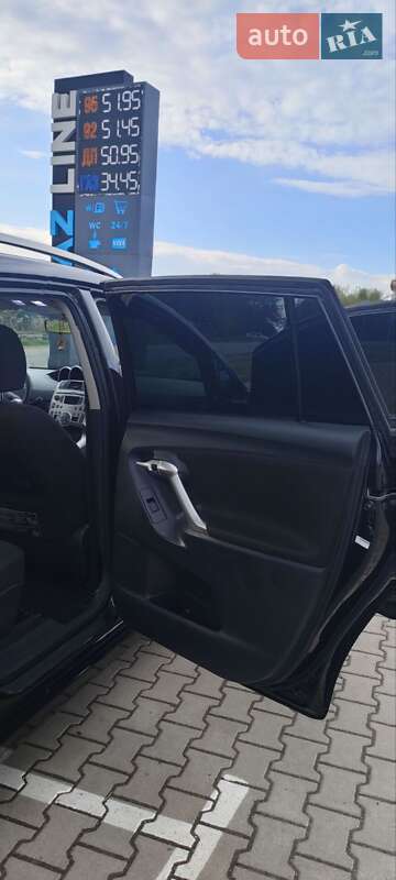 Минивэн Toyota Verso 2012 в Деражне