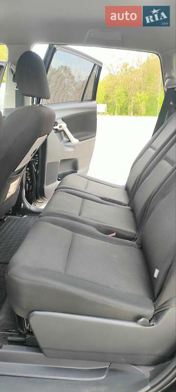 Минивэн Toyota Verso 2012 в Деражне