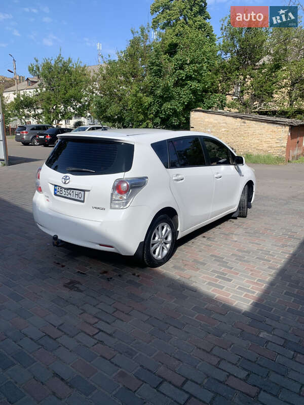 Мінівен Toyota Verso 2010 в Черкасах